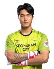 https://img.833zhiboq.com.cn/img/football/player/6236464638a1d95d8560c4330a0b4cc7.jpg